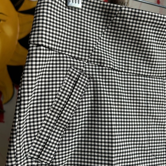 Suzy Shier Monochrome Checkered Pants - Picture 4 of 16